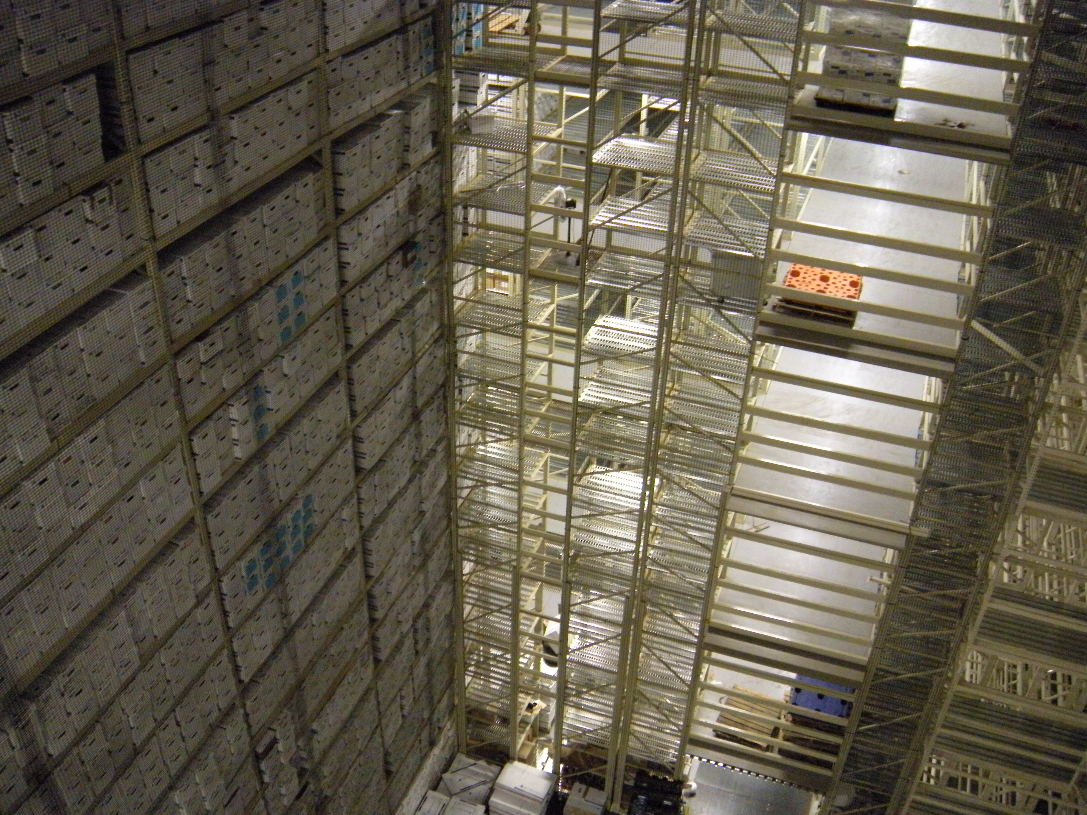 Archive & Records Storage warehouse storage facility