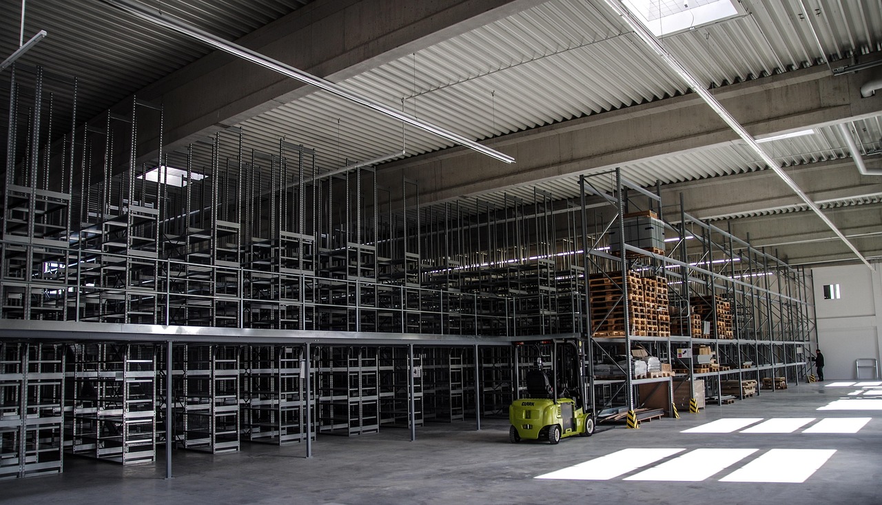Selective vs. Drive-In Racking: Which Is Right for Your Operation? warehouse resource