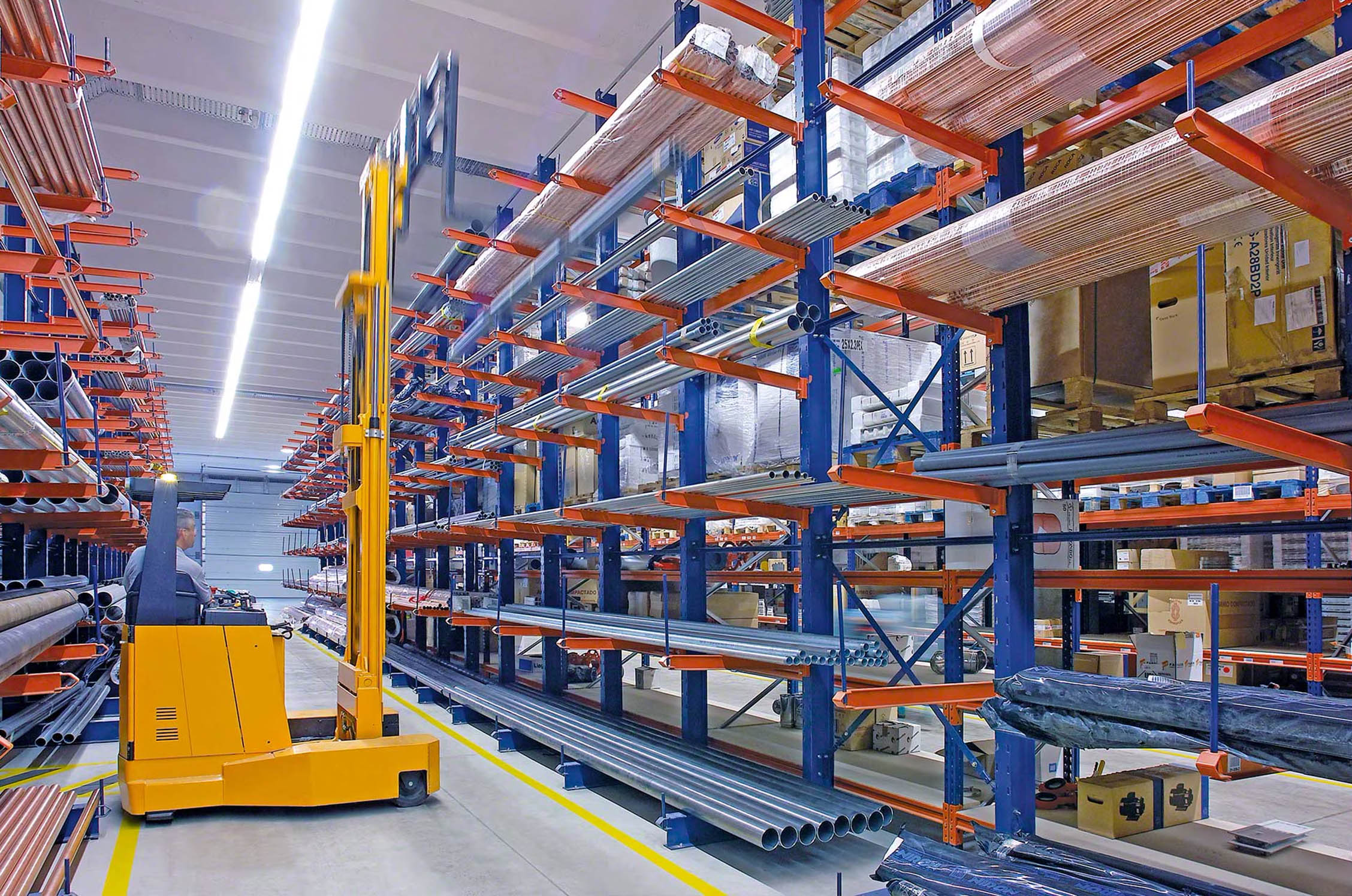 Cantilever Rack professional installation