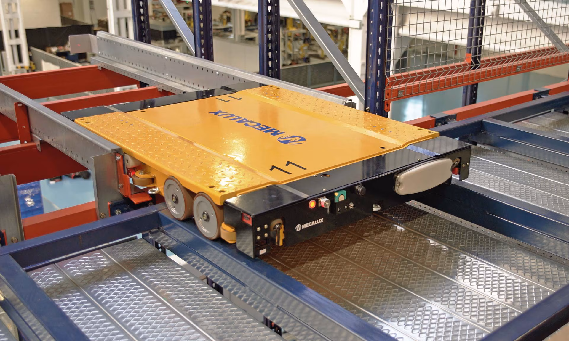4-Way Shuttle Systems warehouse storage system